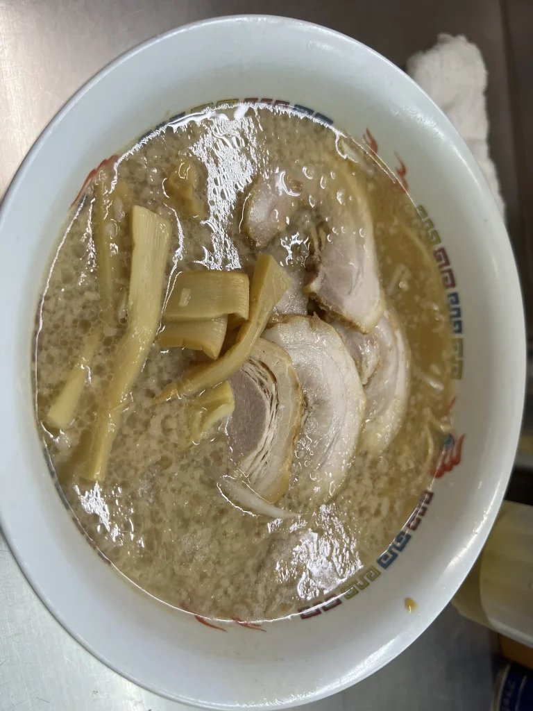 ラーメンお店　ホープ軒　国際競技場前