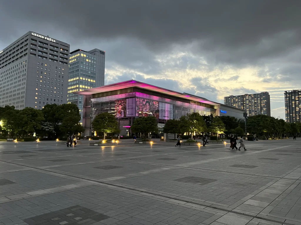 パナソニック前　国際展示場