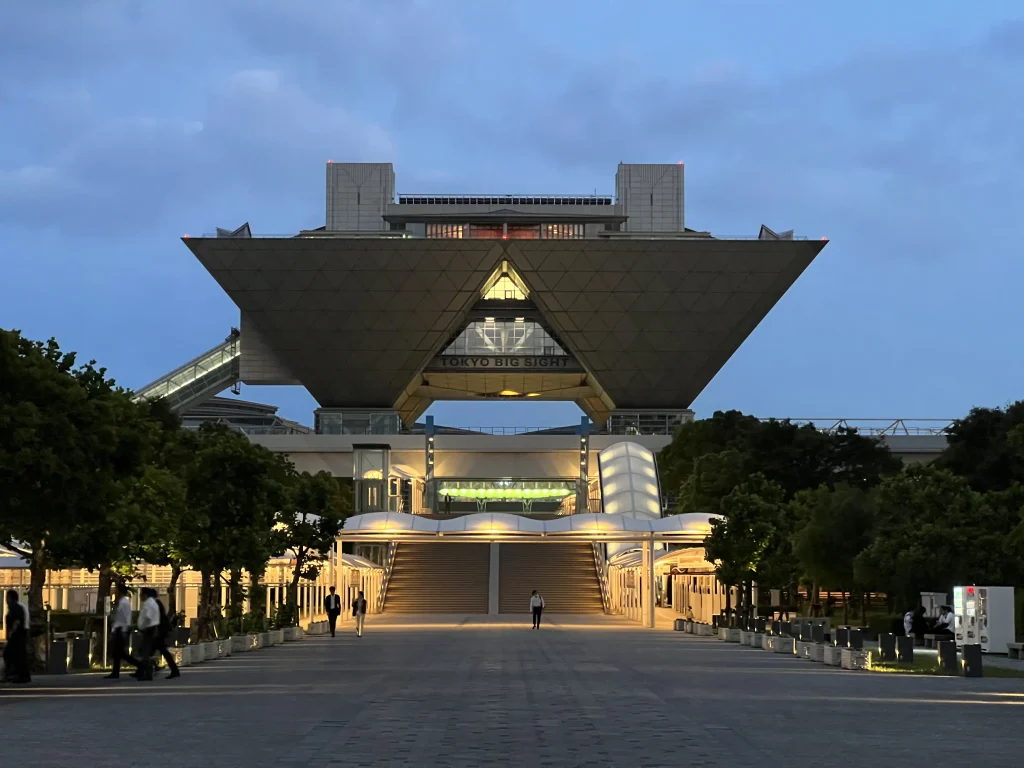 国際展示場駅から見た東京ビッグサイト