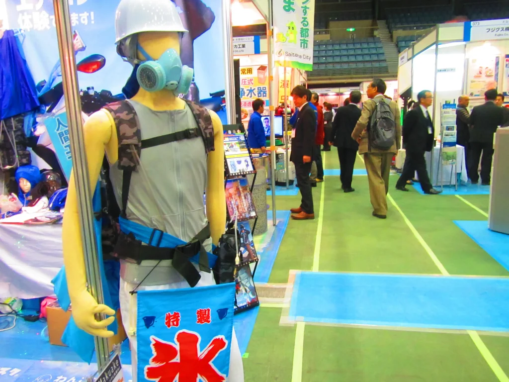 川崎国際環境技術展２０１７で人間エアコン、ヘルメットエアコン川崎初上陸