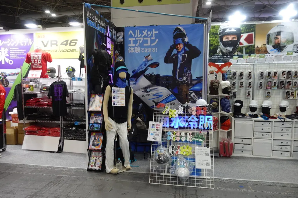 大阪モーターサイクルショー2024面水冷服人間エアコン展示レビュー