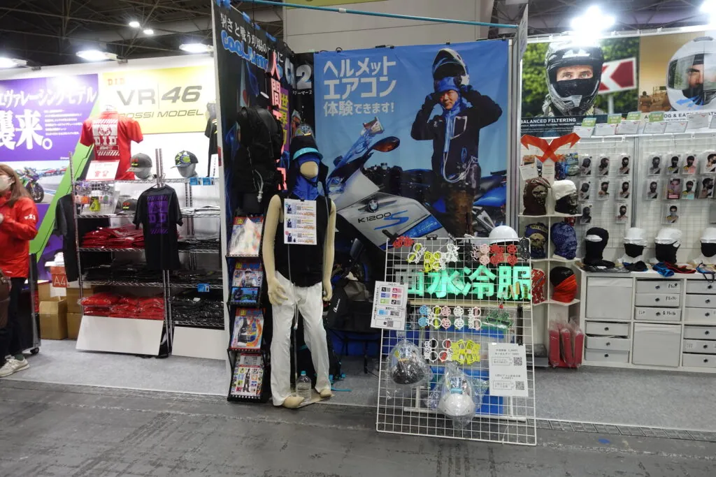 大阪モーターサイクルショー2024面水冷服人間エアコン展示レビュー