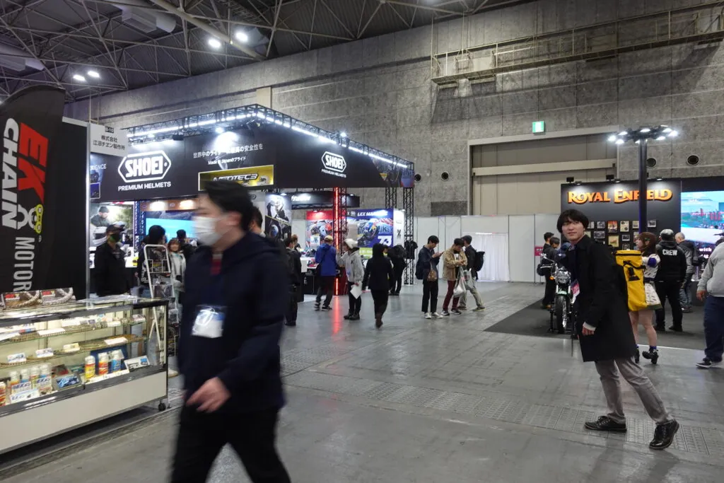 大阪モーターサイクルショー2024面水冷服人間エアコン展示レビュー