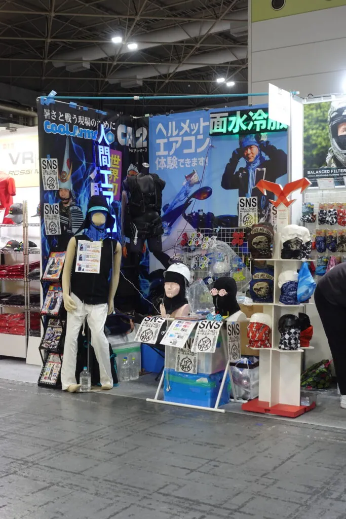 大阪モーターサイクルショー2024面水冷服人間エアコン展示レビュー