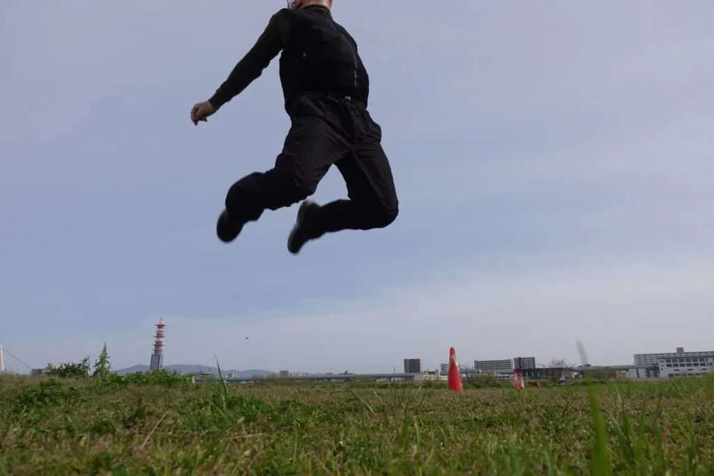 ハイジャンプ人間エアコンK２面水冷服