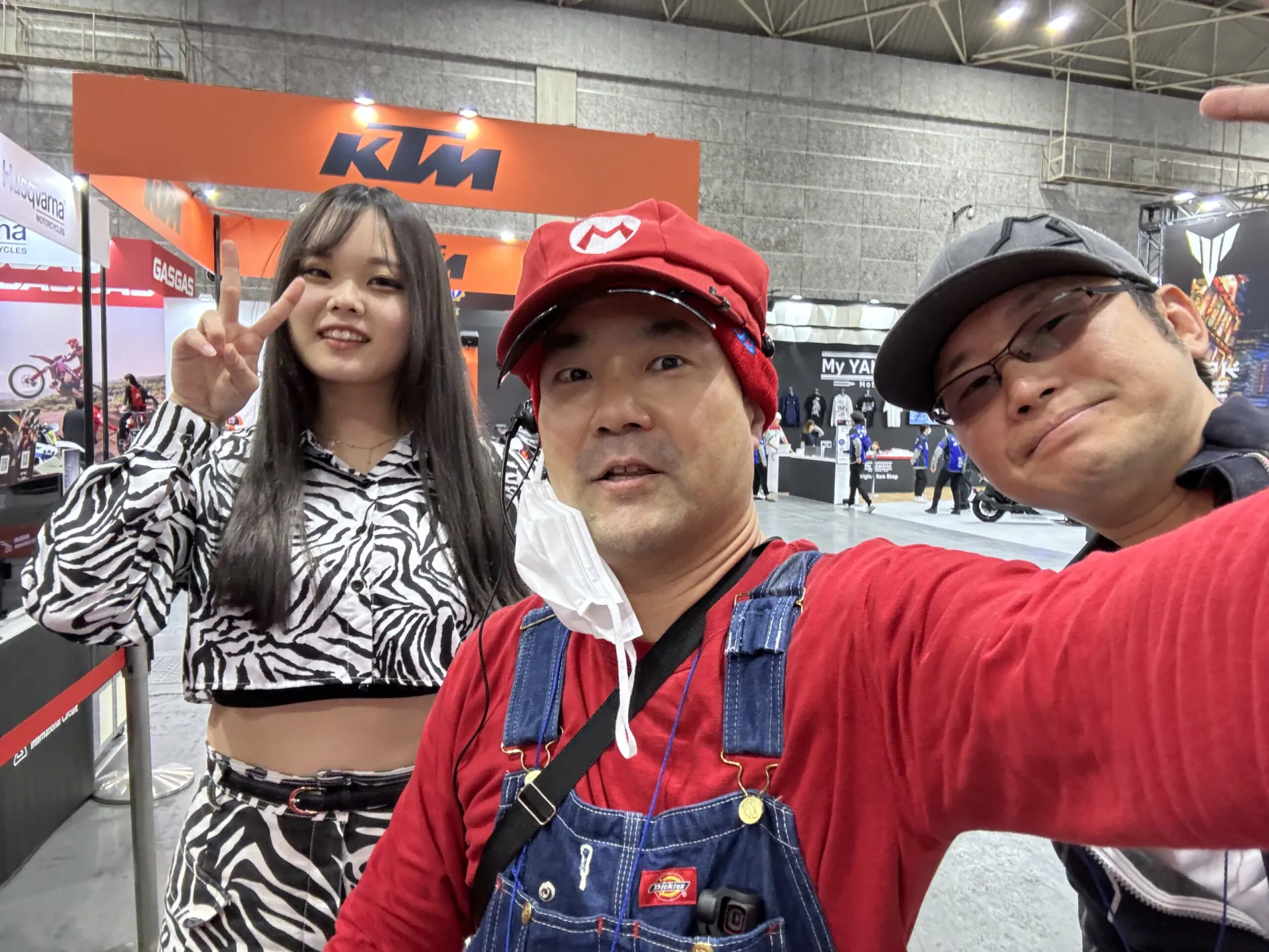 大阪モーターサイクルショー2024面水冷服人間エアコン展示レビュー
