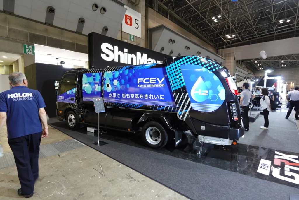 人間エアコン面水冷服A２が関東上陸！環境展・地球温暖化防止展レポート