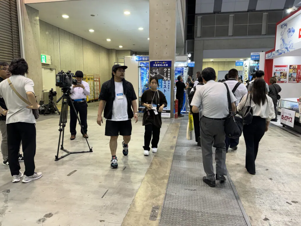 猛暑対策展2024レポート・人間エアコン面水冷服A2が大好評で幕を開けた